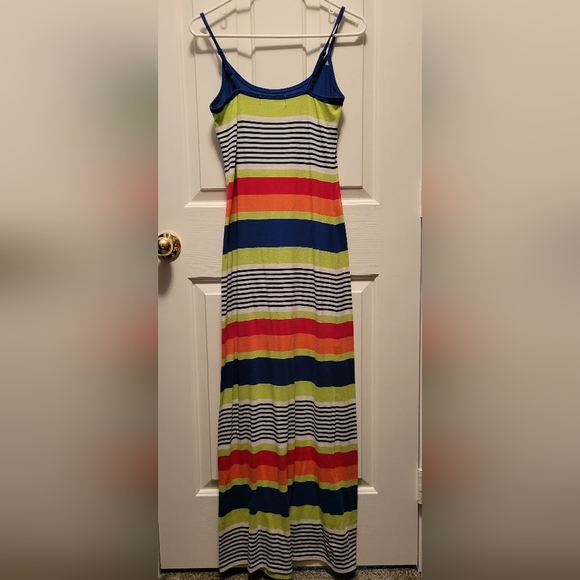 🎉2/$25🎉Maxi Dress!💚💙 Size Medium. - Picture 2 of 5